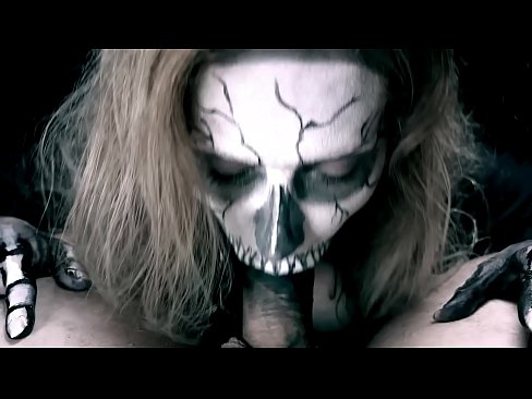 ❤️ Vajzë demonike që thith karin me gojën e saj të zezë dhe gëlltit sperma. ️ Video porno në sq.sitevox.top ❌️